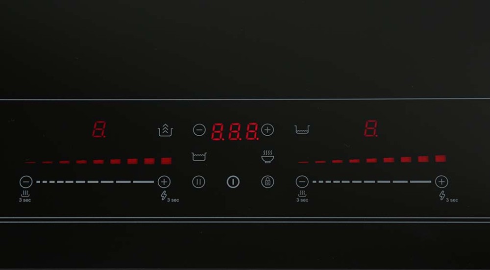 Bảng điều khiển cảm ứng trượt (Slider Touch Control) nhạy bén, dễ thao tác ngay cả khi tay ướt