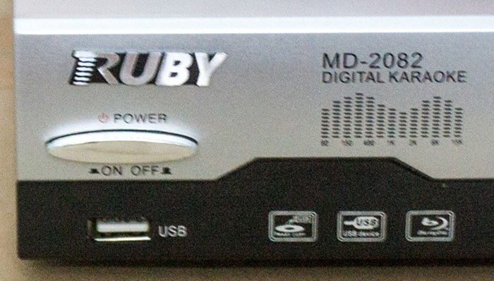 Cổng Đọc USB của Ruby MIDI 2082