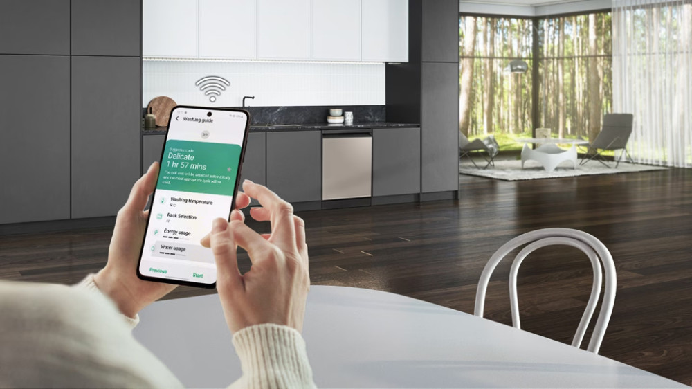 Điều khiển từ xa bằng điện thoại với ứng dụng SmartThings
