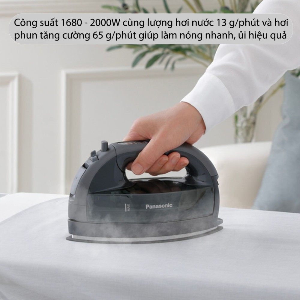 Bàn ủi hơi nước Panasonic NI-WL55KRA - Hàng chính hãng