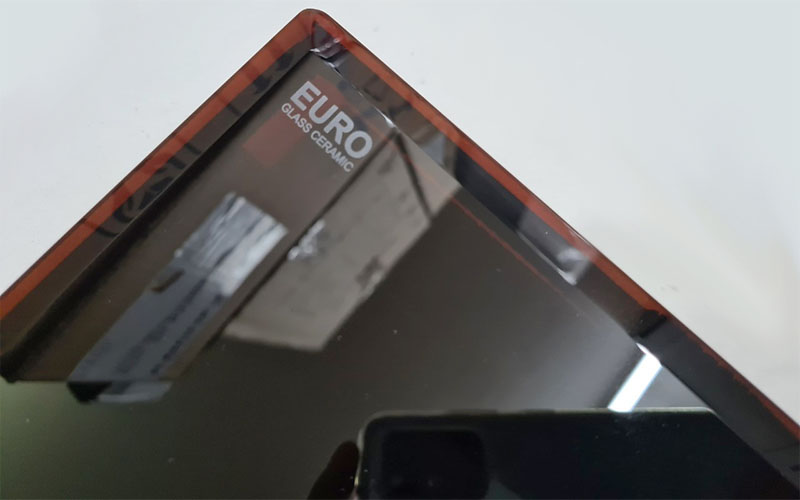 Thiết kế mặt kính của Bếp điện từ đôi Eurosun EU-T256Max