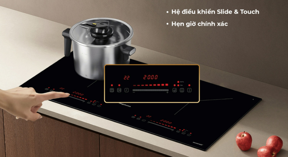Bảng điều khiển cảm ứng dễ dàng thao tác