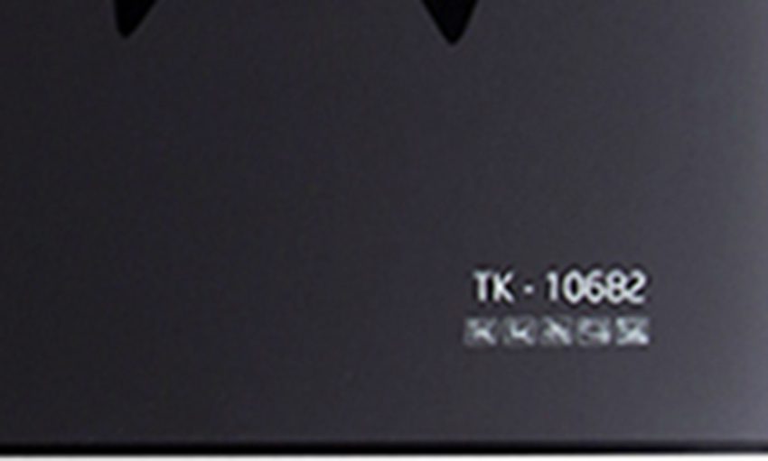 Chất liệu mặt kính của bếp gas Taka TK-106B2 