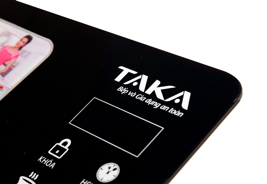 Chất liệu mặt kính của bếp từ đơn Taka TKI1C