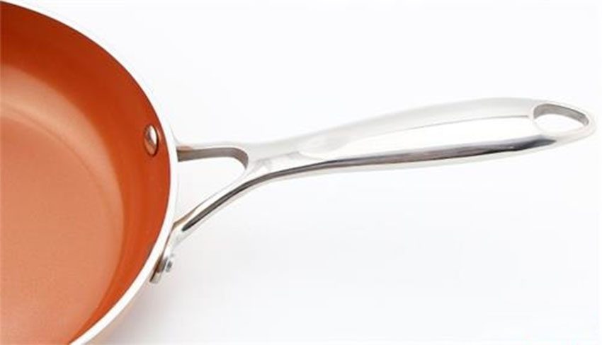 Cán cầm của chảo phủ sứ chống dính Royal Deluxe 20cm Elmich EL-3710