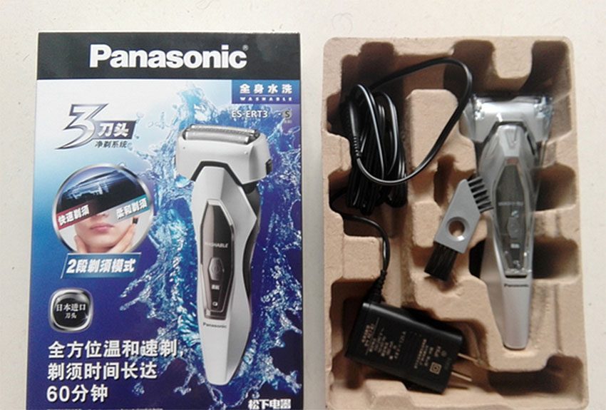Dao cạo râu điện Panasonic ES-ERT3-S405