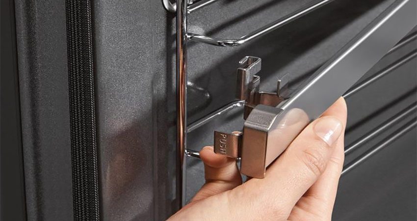 Khóa cửa của Lò nướng âm tủ Bosch HBA5570S0B