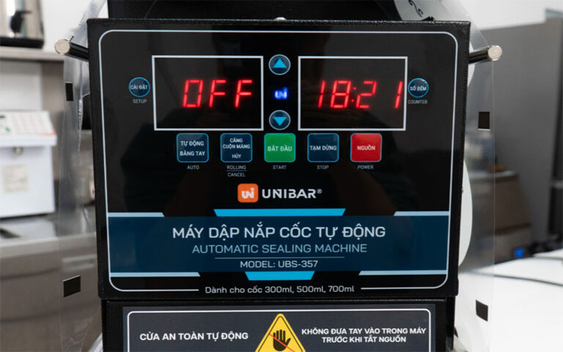 Bảng điều khiển của Máy dập nắp cốc tự động Unibar UBS-357