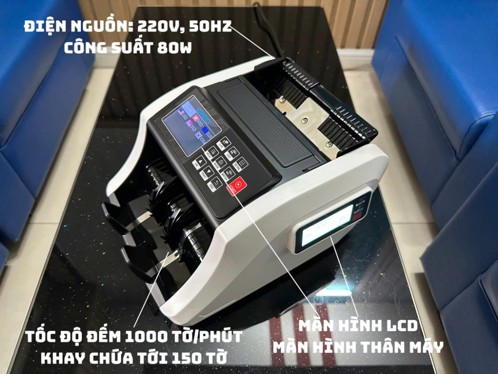 Màn hình hiển thị rõ ràng, dễ theo dõi