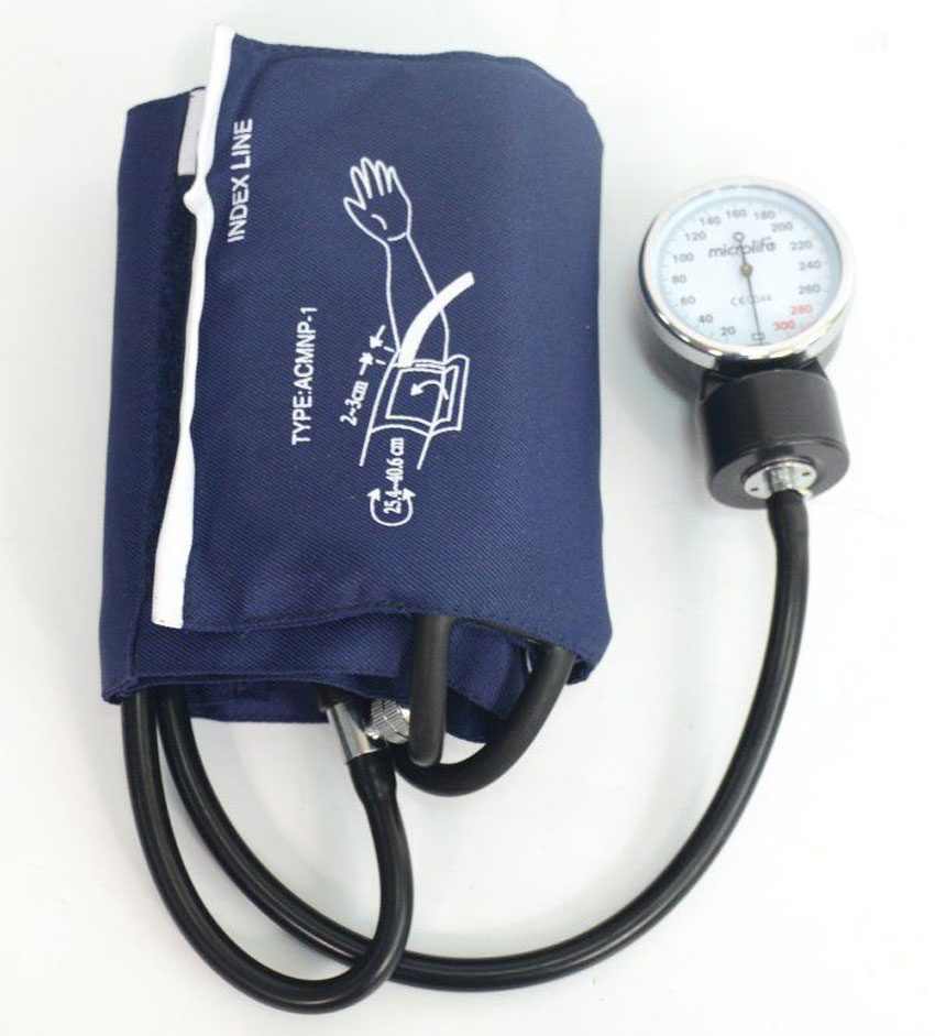 Máy đo huyết áp Microlife AG1-20 có thiết kế nhỏ gọn, dễ sử dụng
