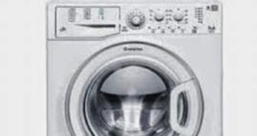 Lồng bên trong và nút vặn của Máy giặt Ariston WML720B-EX