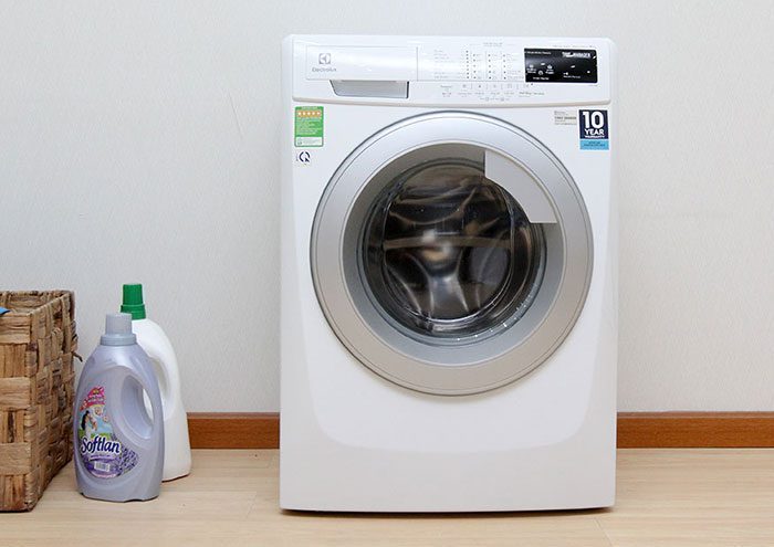 Máy giặt Electrolux 8 kg EWF12843