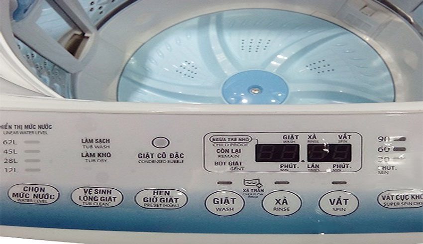 Bảng điều khiển của máy giặt cửa trên Inverter Toshiba AW-DC1000CV