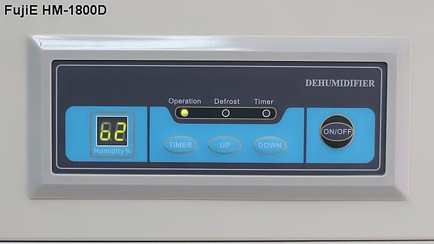 Màn hình hiển thị của máy hút ẩm công nghiệp Fujie HM-1800D