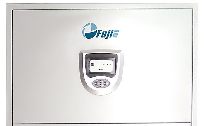 Bảng điều khiển điện tử và màn hình hiển thị LED của may hút ẩm Fujie HM-500
