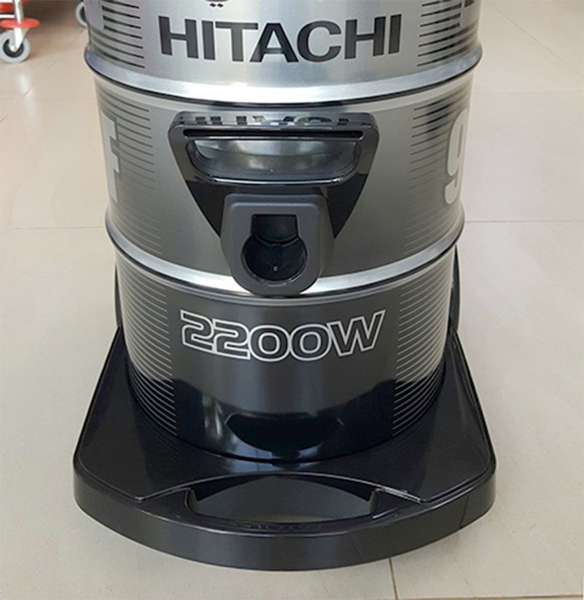 Nơi gắn ống hút của máy hút bụi công nghiệp Hitachi CV-960F