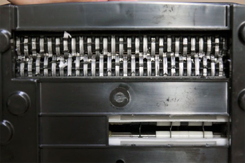 Dao cắt của máy huỷ tài liệu Silicon PS-800CN