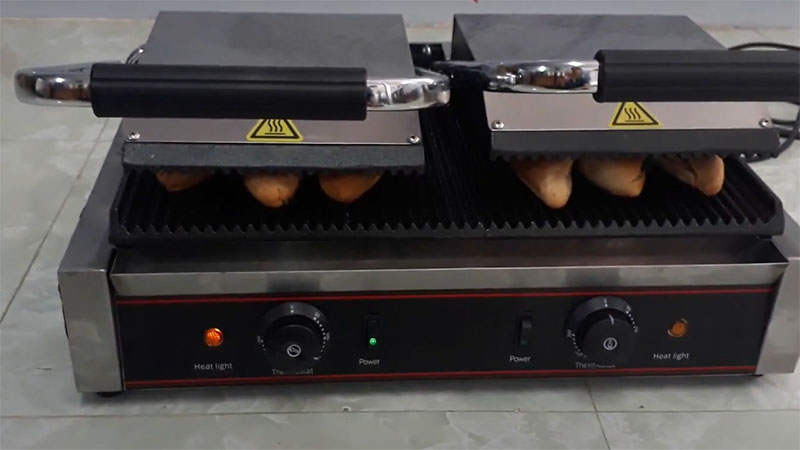 Máy kẹp bánh mỳ công nghiệp Bennix EG-813