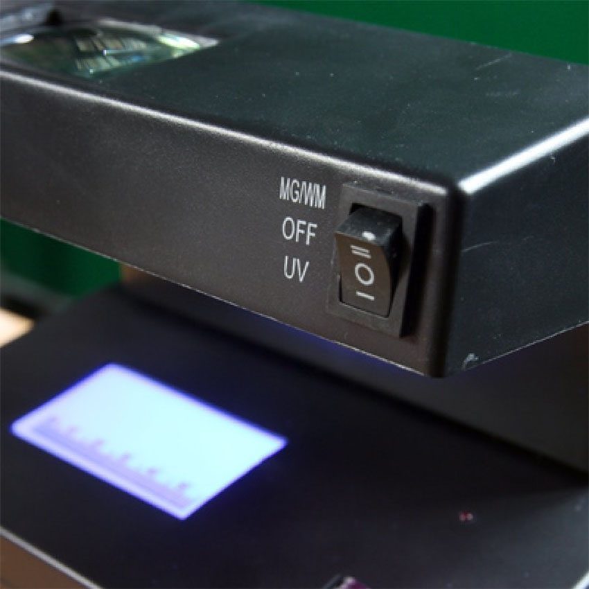 Nút điều khiển của máy kiểm tra tiền giả UV, MG Silicon MC-181