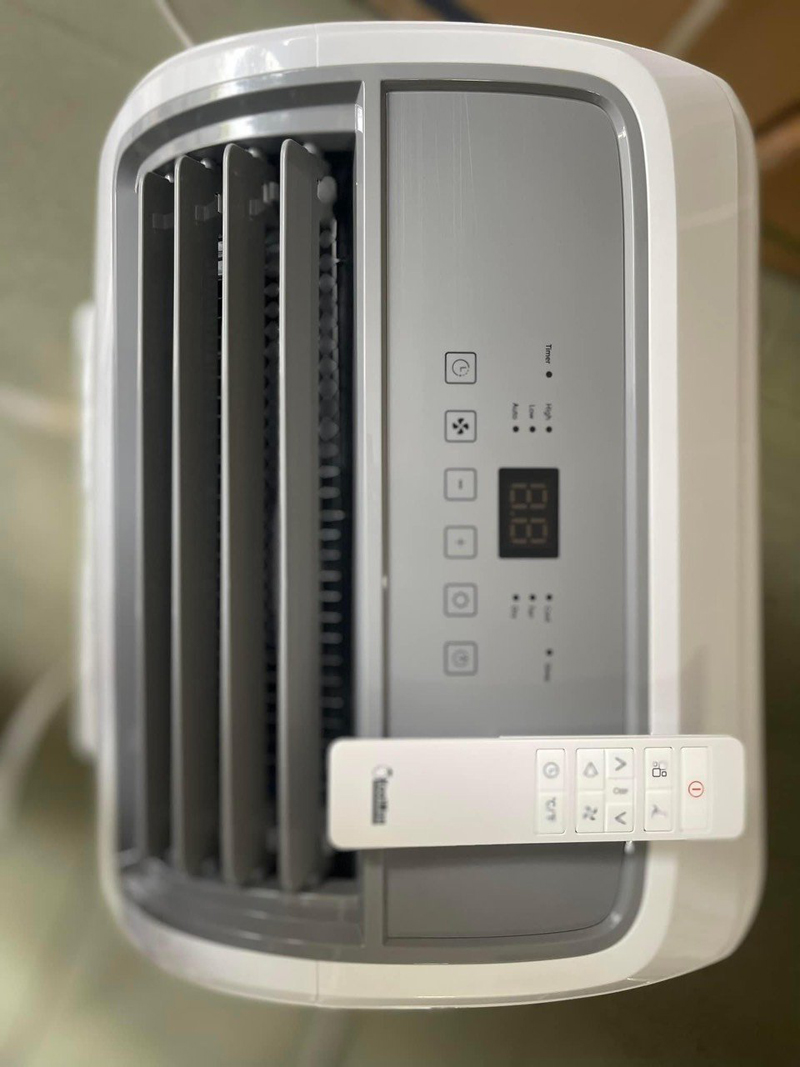Màn hình hiển thị, bộ điều khiển của máy lạnh Koolman KP 128BM