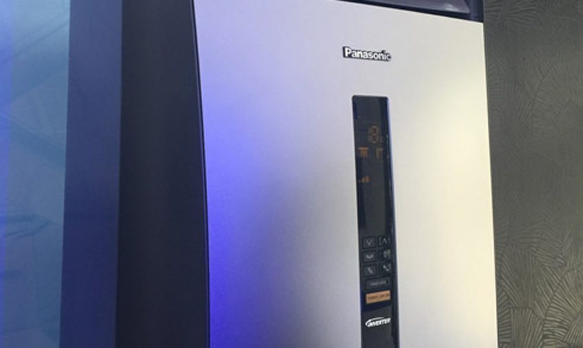 Phía trên của máy lạnh tủ đứng Panasonic CU/CS-E28NFQ