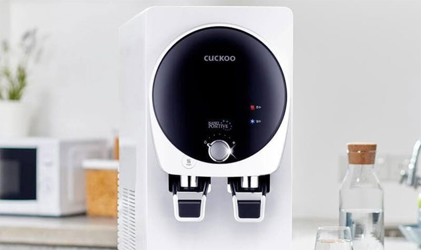 Máy lọc nước nóng lạnh Cuckoo CP-KN501HW thiết kế 2 vòi nóng lạnh riêng biệt