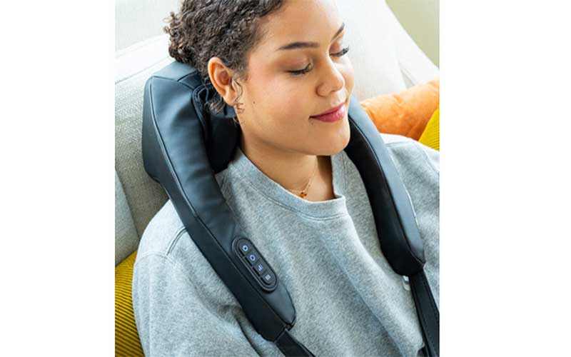 Máy massage cổ và vai gáy công nghệ Shiatsu 3D kèm pin sạc Homedics NMS-730