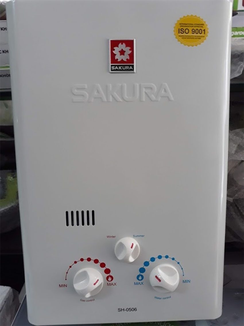Bảng điều khiển của máy nước nóng gas Sakura SH-0506
