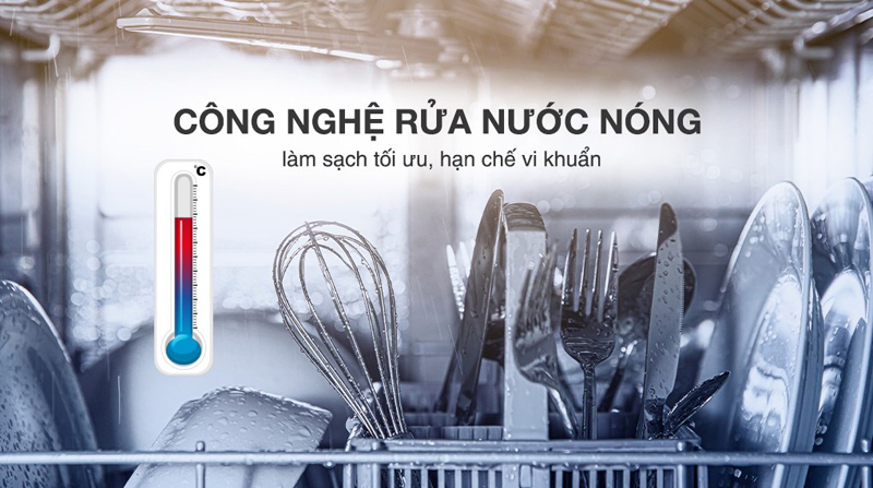 Rửa nước nóng 72°C siêu sạch, kết hợp công nghệ đèn UV diệt khuẩn