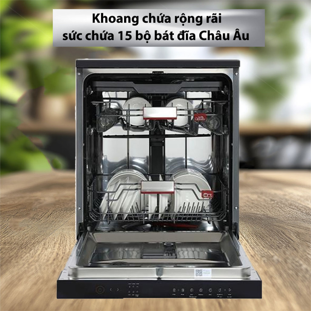 Máy rửa chén độc lập Toshiba DW-15F7(G)-VN thiết kế khoang chứa rộng cho khả năng rửa được nhiều bát đĩa
