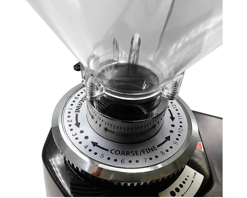 Điều chỉnh chế độ xay để đạt được độ mịn của cà phê riêng biệt phù hợp với nhu cầu sử dụng