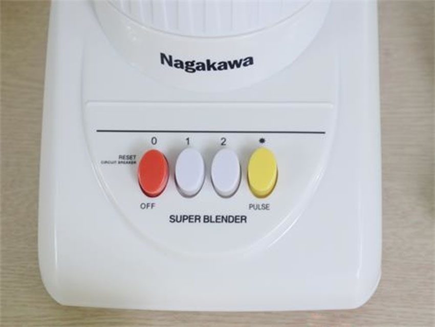 Bảng điều khiển của máy xay sinh tố Nagakawa NAG0807
