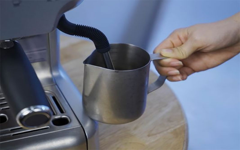 Vòi đánh sữa của Máy xay và pha cà phê Cecotec Espresso 20 Cumbia Power