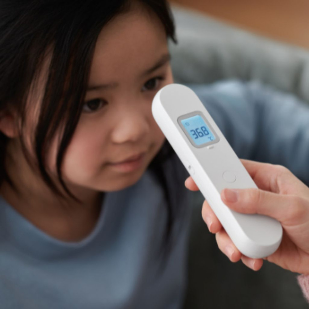 Nhiệt kế điện tử đo trán Omron MC-F300 - Hàng chính hãng