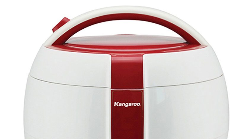 Nồi cơm điện Kangaroo KG835 với thiết kế quai cầm tiện lợi