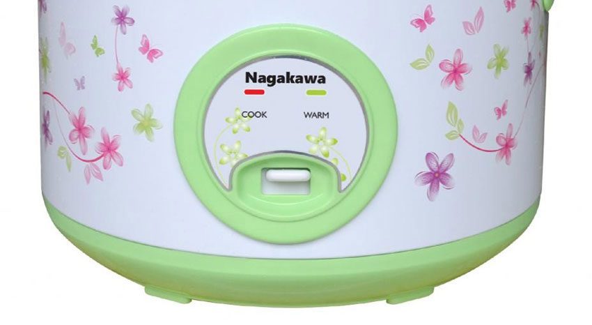 Nồi cơm điện Nagakawa NAG0116 sử dụng bảng điều khiển dễ dàng sử dụng