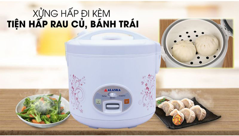 Đi kèm nòi là xủng hấp để hấp rau của quả, bánh,..