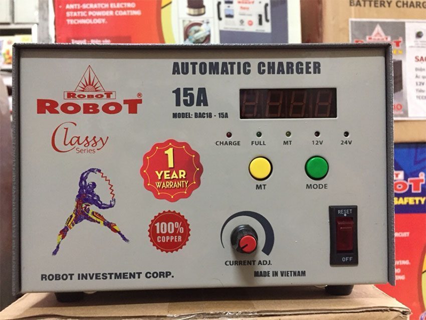 Sạc ắc quy tự động Robot BAC18-15A