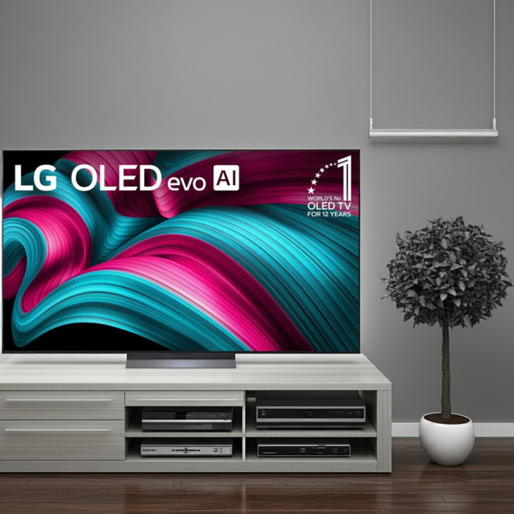 Màn hình OLED 83 inch siêu lớn, màu sắc chân thực.
