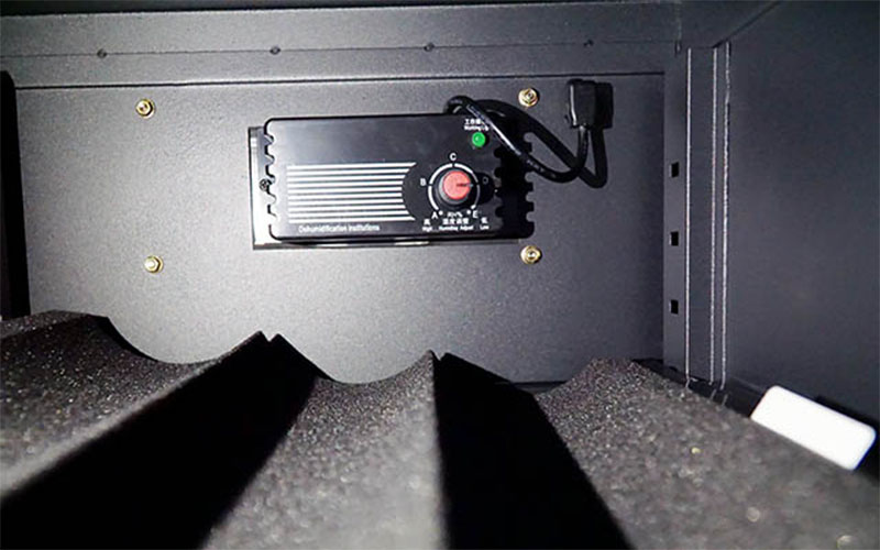 Nút chỉnh nhiệt độ và độ ẩm của Tủ chống ẩm Andbon AB-30C