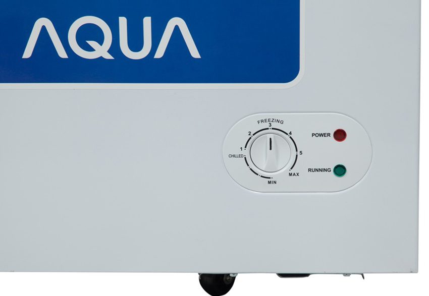 Bảng điều khiển của tủ đông Aqua AQF-C850