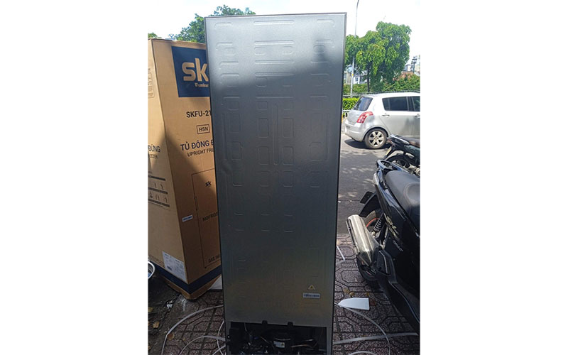 Tủ đông đứng Sumikura SKFU-218.HSN