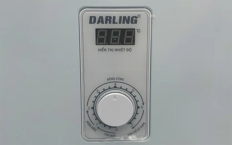 Bảng điều khiển của Tủ đông mát 250L Darling DMF-2999WE