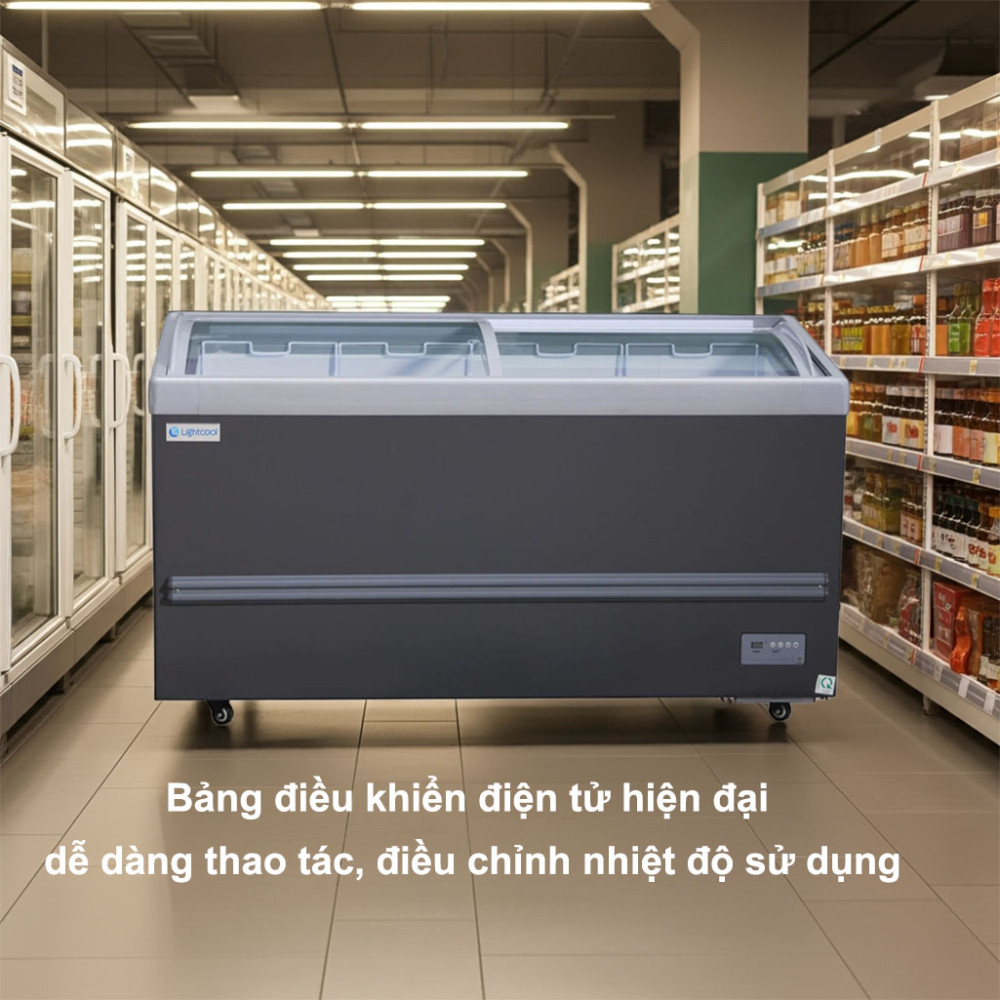 Tủ đông nằm cửa lùa 590L Lightcool SD-836 1M6 thiết kế bảng điều khiển đơn giản, dễ sử dụng
