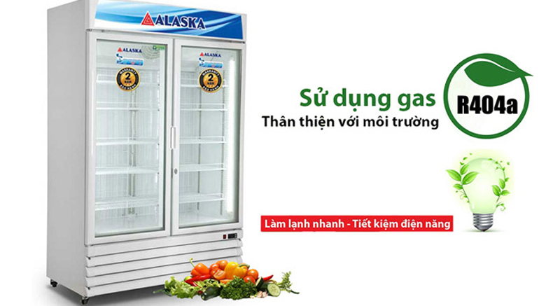Nhiệt độ làm lạnh của tủ là -18 độ C với gas R404a thân thiện với môi trường.
