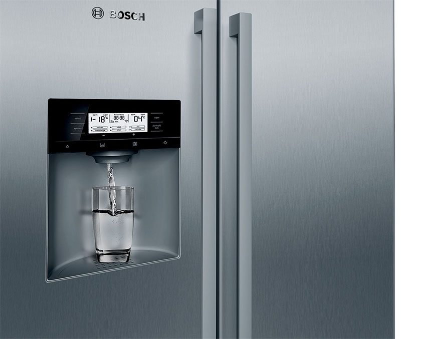 Tủ lạnh Bosch KAD92HI31 lấy nước bên ngoài