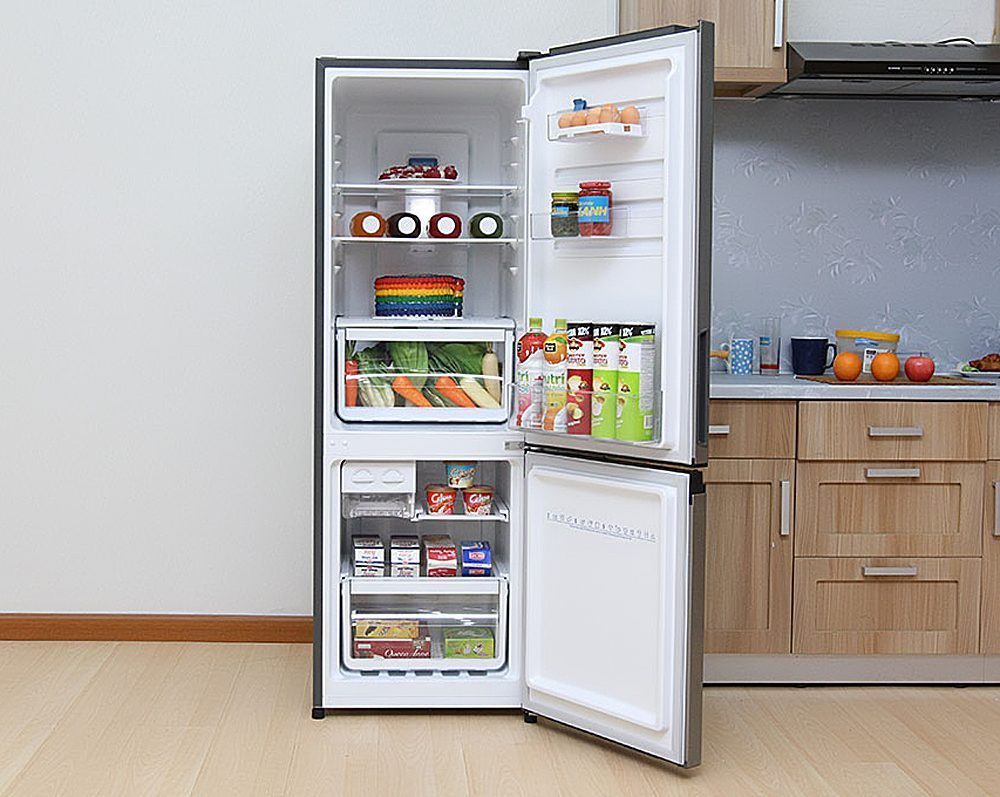 khoang chứa thức ăn của tủ lạnh Electrolux EBB-3200MG