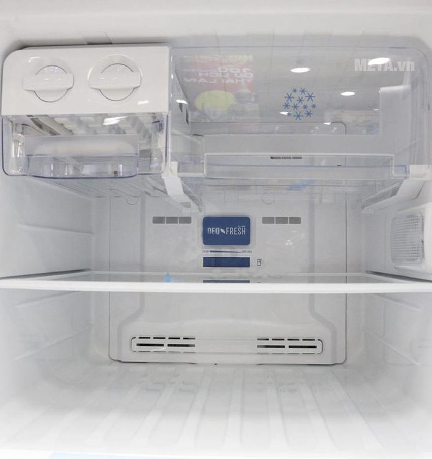 Thiết kế khay của tủ lạnh Electrolux ETE3500SE-RVN