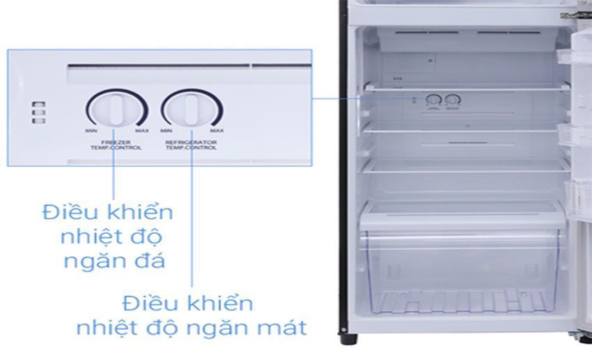 Bảng điều khiển của tủ lạnh Inverter Toshiba GR-AG41VPDZ-XK
