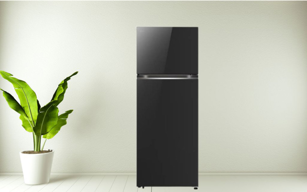 Thiết kế hiện đại, sang trọng, màu sắc đen bóng sang trọng, dễ phối hợp với mọi không gian bếp.